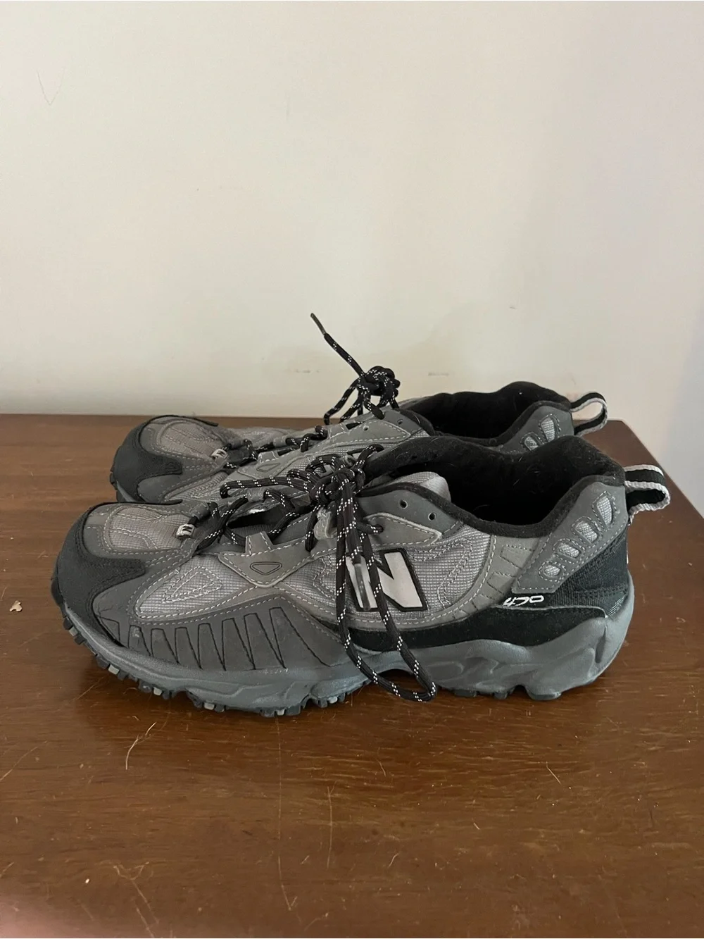 New Balance Men’s Gray and Black Athletic Trail Shoes
